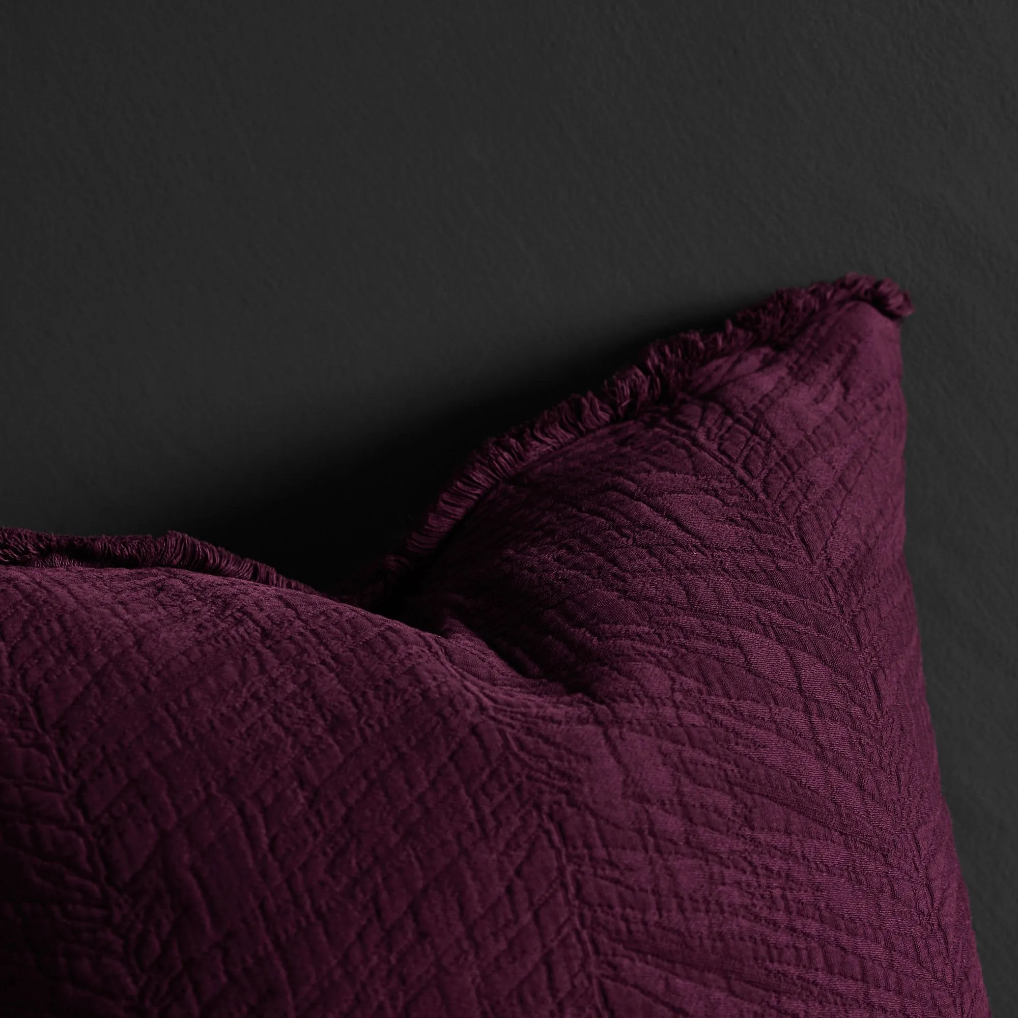 Ruivo Cushion Cover [Bordeaux red]